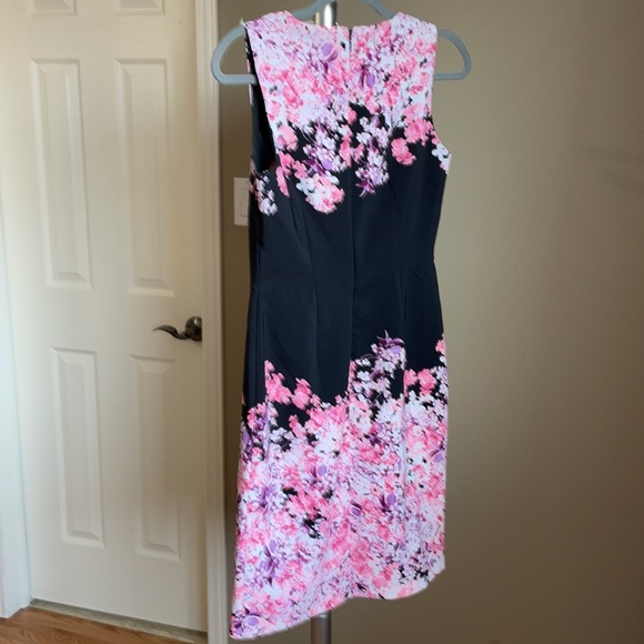 New York & Co Floral Sheath Dress - Picture 4 of 4